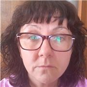 Docente d'italiano della scuola secondaria con esperienze, impartisce lezioni d'italiano e assistenza materie di studio a studenti della scuola secondaria di primo e secondo grado